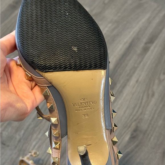 Valentino studded heels - Picture 3 of 5